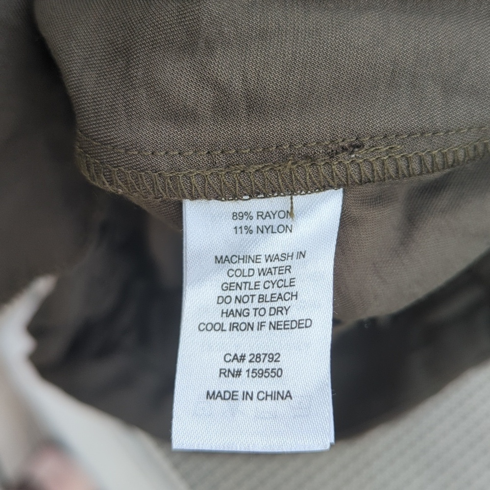 Women's Paperbag Waist Hunter Green Shorts - Picture 6 of 9